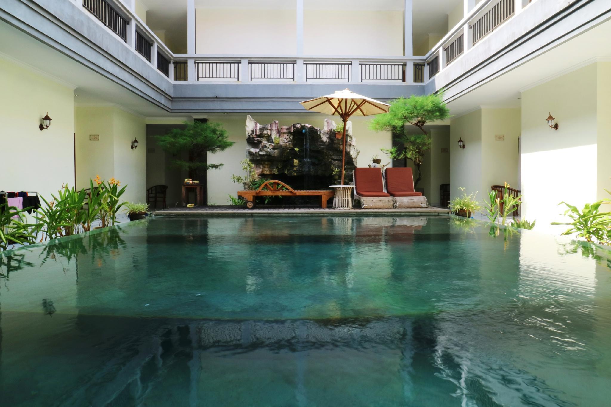 Teges Inn Kuta Kuta  Exterior photo
